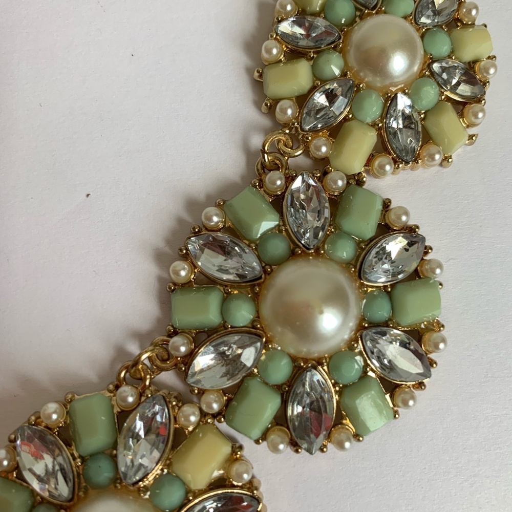 Gold Tone Sea-foam Green Pearl Statement Necklace - Picture 4 of 6